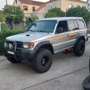ALETINES MITSUBISHI MONTERO V20 (5 PUERTAS)